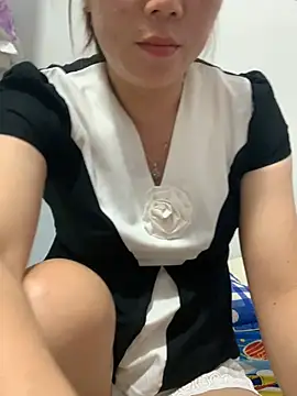 Snapshot of Baby-lovely69 chatting on March 27, 2026, 8:37 am Baby-lovely69 online show from March 27, 2026, 8:37 am