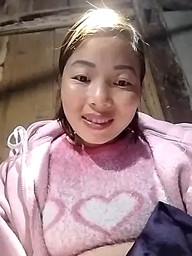 Ella-aa online show from February 9, 2026, 12:53 pm