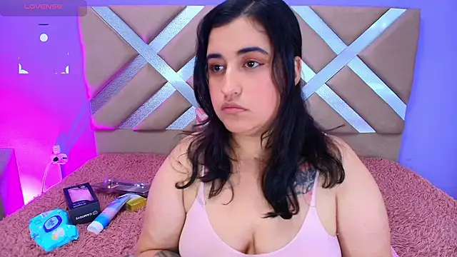 dani vemom online show from February 4, 2026, 3:23 am