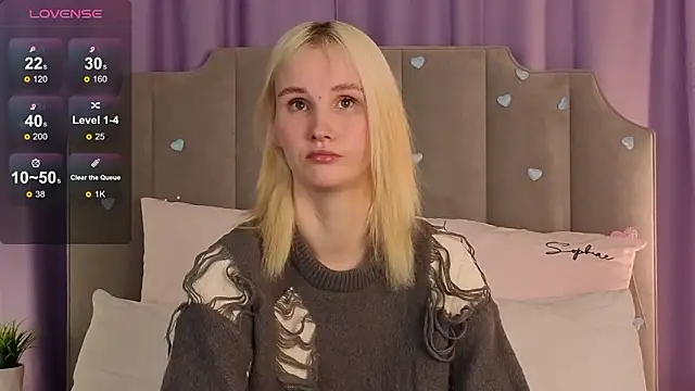 CrystalLili online show from February 18, 2026, 3:46 am