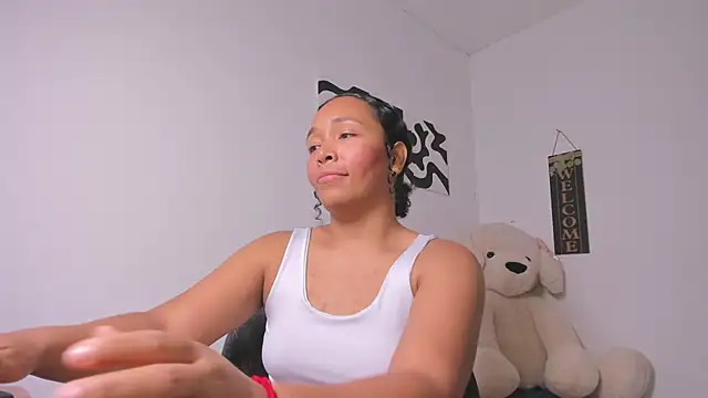 Snapshot of Nia13 chatting on March 2, 2026, 7:15 am Nia13 online show from March 2, 2026, 7:15 am