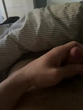 Snapshot of magicdickx21 chatting on April 9, 2026, 11:04 am magicdickx21 online show from April 9, 2026, 11:04 am