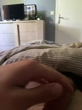 Snapshot of magicdickx21 chatting on May 20, 2026, 10:32 am magicdickx21 online show from May 20, 2026, 10:32 am