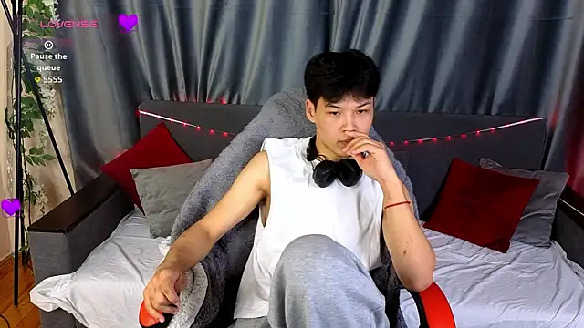 XanneLL online show from February 28, 2026, 7:37 pm