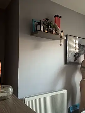 Milssweetx online show from April 23, 2026, 8:24 am