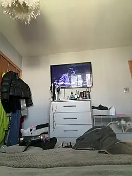 Milssweetx online show from April 23, 2026, 12:29 pm