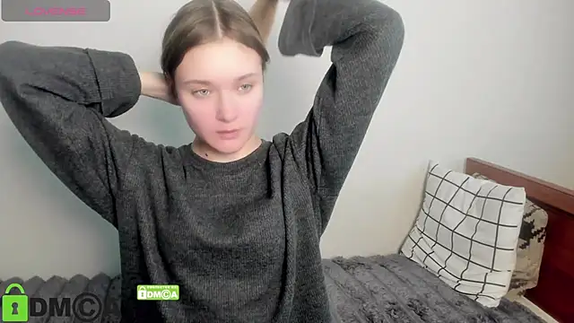 Elina X online show from May 10, 2026, 1:38 pm