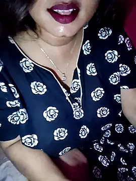 PARI51 online show from April 25, 2026, 9:01 pm