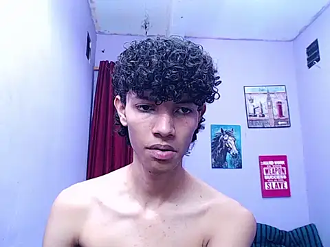 bigcock twinks online show from March 13, 2026, 12:17 am