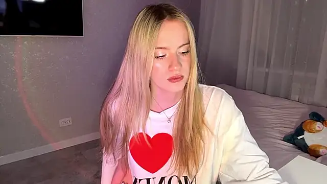 Between Eeys online show from March 1, 2026, 3:47 pm