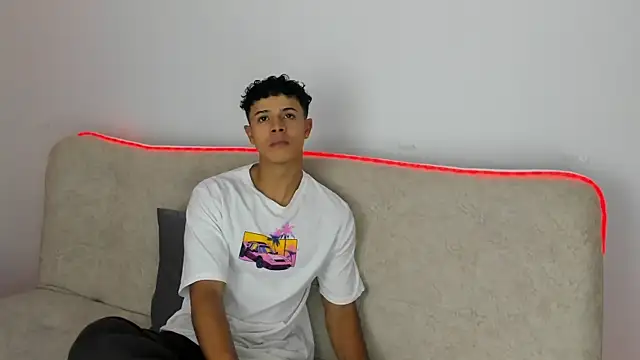  Alex Colton online show from April 5, 2026, 10:07 pm