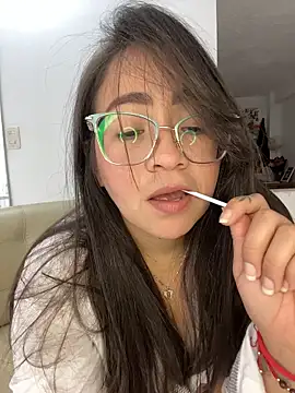 alisbloom online show from February 17, 2026, 6:14 pm