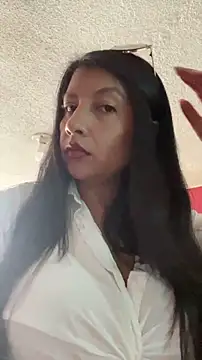 Bamby08 online show from April 19, 2026, 7:49 pm