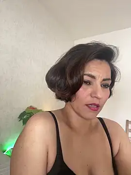 eva luz online show from February 17, 2026, 11:18 am