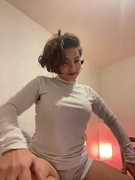 eva luz online show from February 23, 2026, 10:40 pm