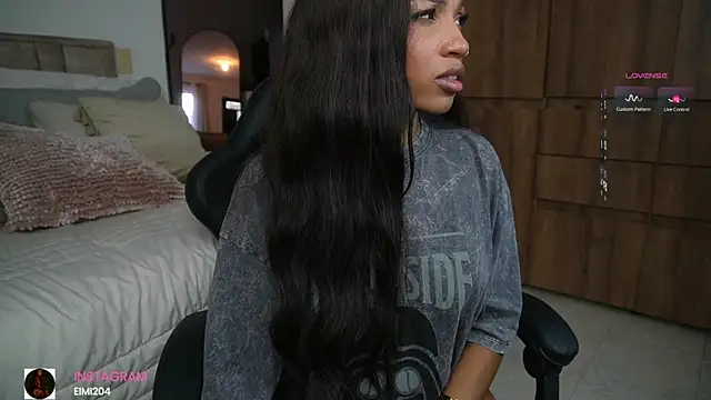 eimi spacee online show from April 19, 2026, 9:28 pm