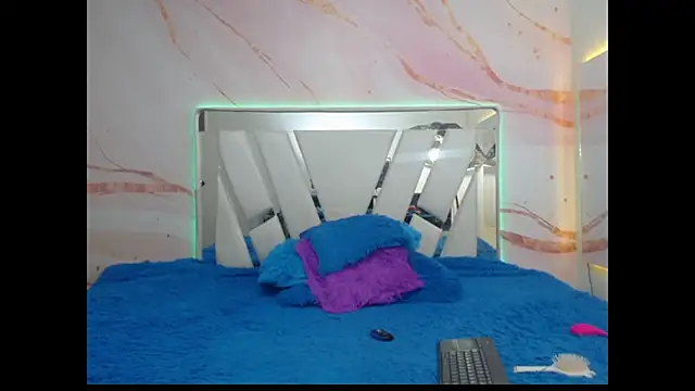 MayteLove online show from February 21, 2026, 6:36 am