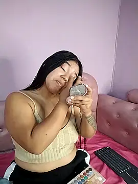 Noa Baker online show from April 22, 2026, 12:28 pm