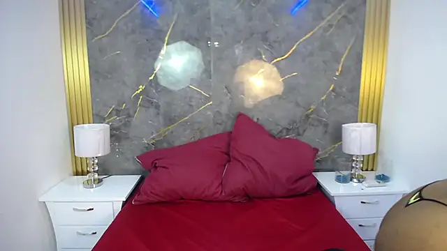 JORDAN MOOR online show from April 8, 2026, 12:05 pm