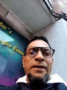 yoahotpetrafiery online show from March 8, 2026, 6:12 pm