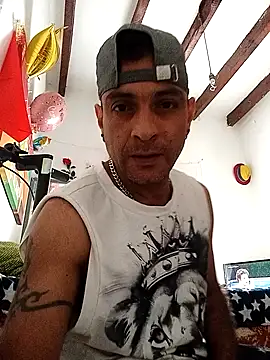 yoahotpetrafiery online show from April 9, 2026, 10:42 am