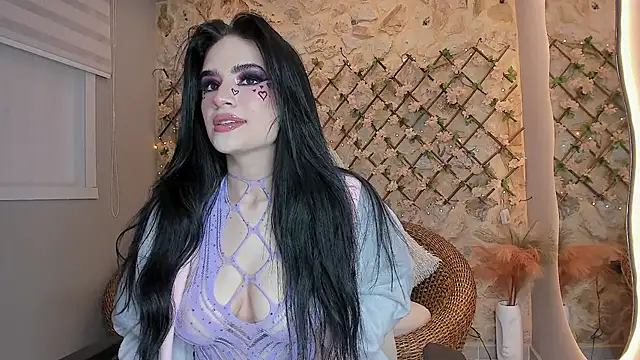 Valeriabigass online show from February 13, 2026, 9:11 pm