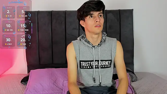 axxxel twink online show from April 21, 2026, 1:29 am