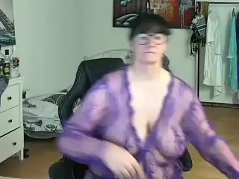 Sylly online show from February 25, 2025, 12:45 pm