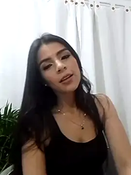EvaMiranda online show from June 11, 2026, 4:10 am