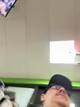 Skizm1986 online show from March 9, 2026, 4:27 am