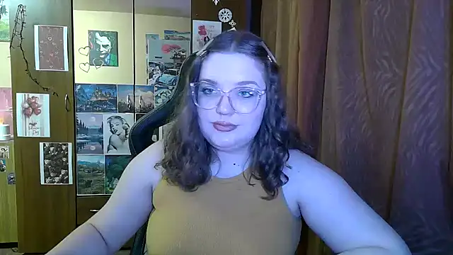 Teasing Dora online show from February 19, 2026, 6:59 pm