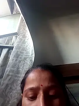 khushi rawat online show from March 4, 2026, 11:16 am