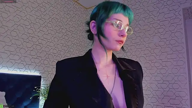 Scarle Whisper online show from April 21, 2026, 9:15 am