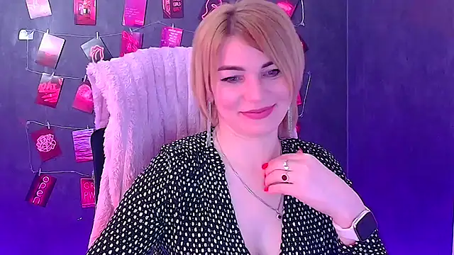 CuttieEmma online show from March 23, 2026, 12:58 am