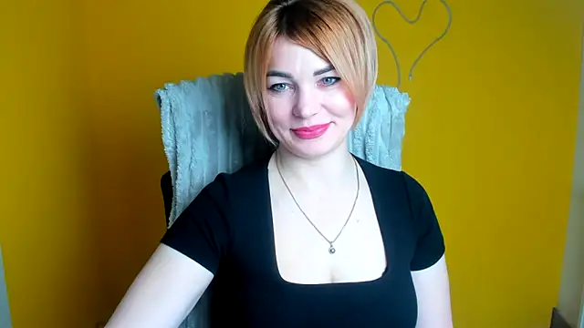 Snapshot of CuttieEmma chatting on April 23, 2026, 6:03 am CuttieEmma online show from April 23, 2026, 6:03 am