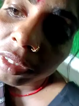 Priyakoli4568 online show from April 14, 2026, 5:02 am