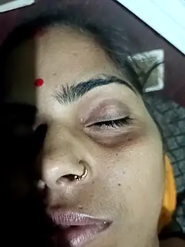 Priyakoli4568 online show from May 10, 2026, 6:24 pm