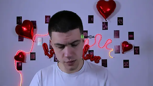 neo raze online show from February 15, 2026, 7:43 pm