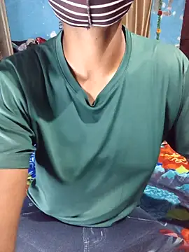 Iamtransboy online show from April 15, 2026, 6:04 pm