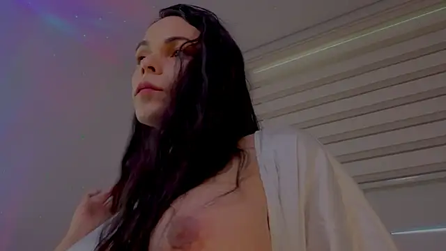 verodeli online show from September 26, 2025, 4:22 pm