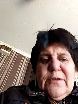IrchykLove online show from April 28, 2026, 9:58 am