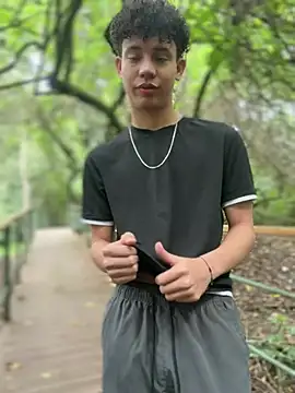 yoursexyjose online show from March 18, 2026, 7:06 pm