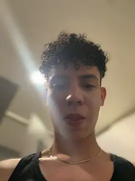 yoursexyjose online show from June 4, 2026, 8:48 pm