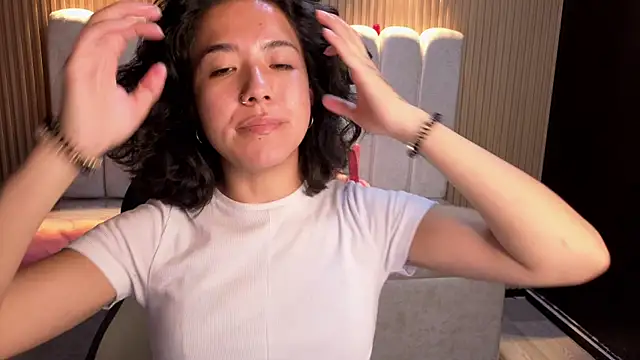 Lynn turner online show from April 22, 2026, 12:50 pm