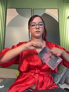 LiliCoxx online show from April 20, 2026, 1:03 pm