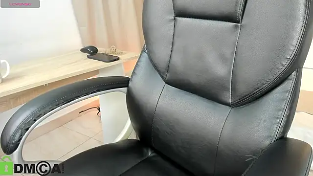 linda dixon online show from March 4, 2026, 12:11 pm