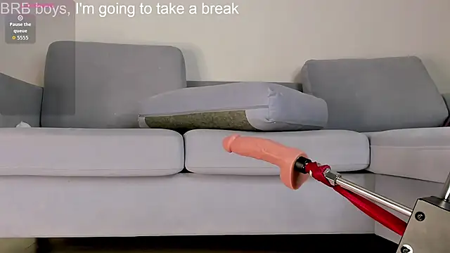 mayameilin online show from April 18, 2026, 7:07 pm