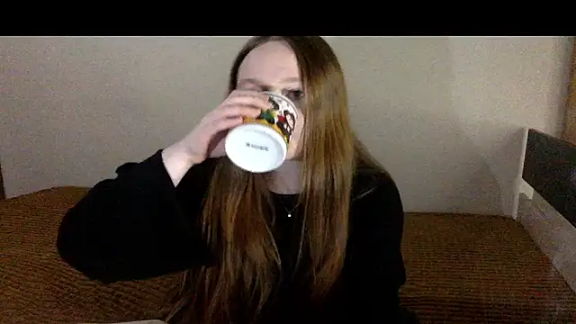 vikipinkk online show from March 1, 2026, 8:33 pm