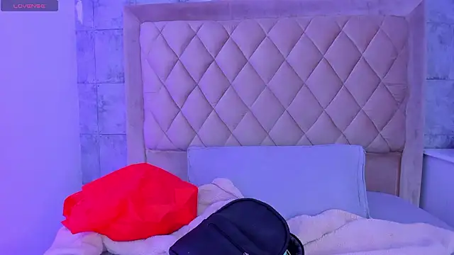 CleoFoxx  online show from February 5, 2026, 2:00 pm