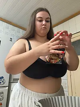 AlyaX X online show from February 21, 2026, 5:47 pm